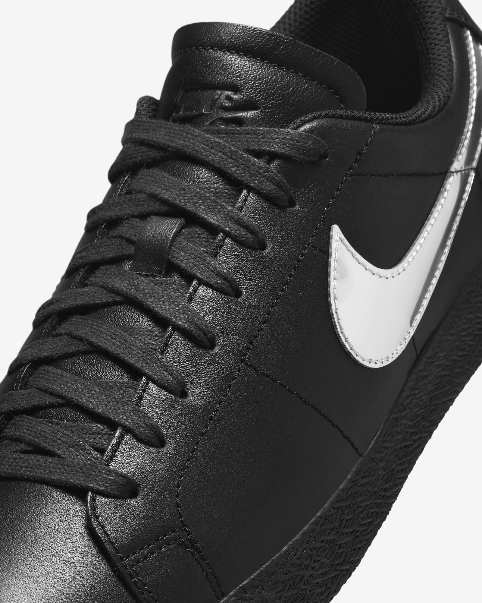 Nike SB Zoom Blazer Low x Dancer Skateboards